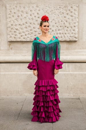 Traje de gitana color buganvilla modelo Eugenia colección de Errepé