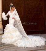 Vestido de noiva flamenco com cauda Airosa de Guadalupe