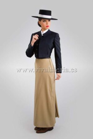 Jacket Vest with Alpaca collar Blue Amazona Skirt Beige 02