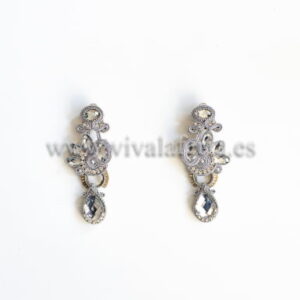 Pendientes de bisuter&iacute;a flamenca plateados modelo Luna de Candela de Reina