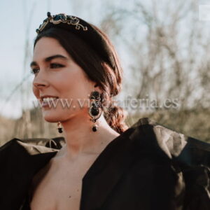 Pendientes de flamenca negro y dorado modelo Nuit de Candela Reina