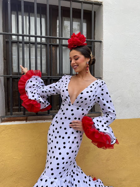 Viva La Feria フラメンコ ドレス 水玉模様のクラベル モデル - Viva