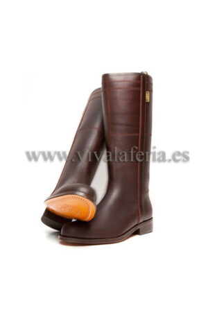 Classic high-top leather country boot