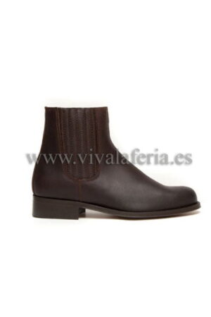 Campero boot with elastic closure