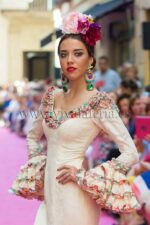 Pendientes bisutería flamenca largos color esmeralda con cristal