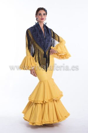 Abito giallo flamenco con balze Candil di Carmen Acedo