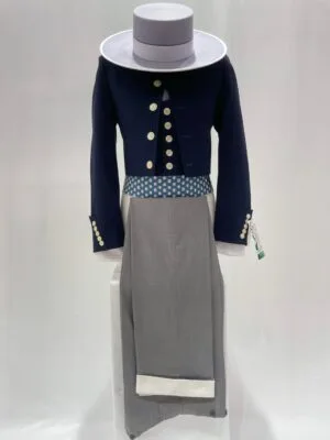 Traje corto modelo Jerez Menorca color azul&oacute;n y calzona campera