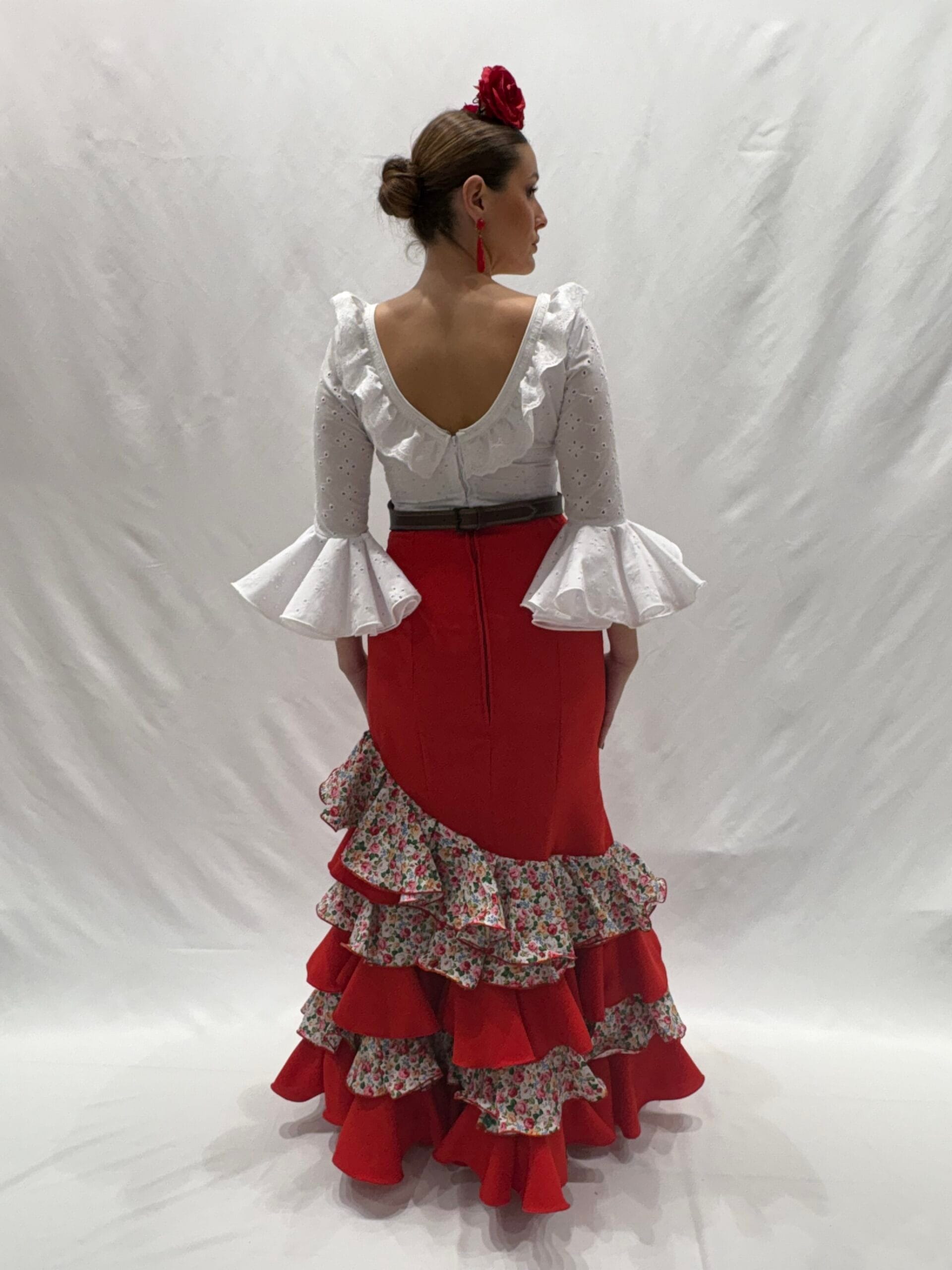 [新品] 真っ赤なフラメンコ衣裳 • Made in Spain 値下げ可能】フラメンコ 衣装 ドレス 赤 RBT-1-2/赤バタ・デ